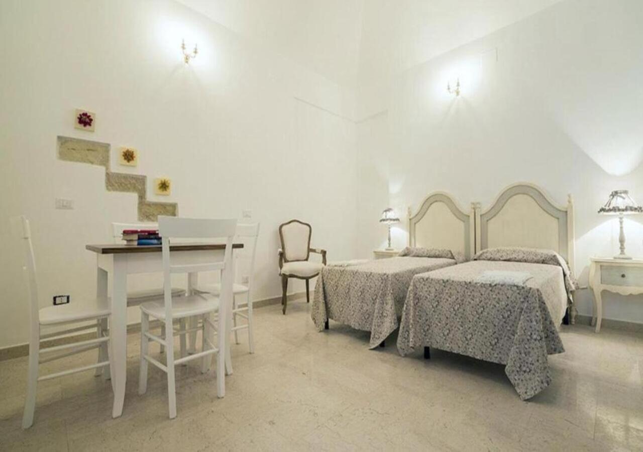 לינה וארוחת בוקר גלאטינה Palazzo Cavoti מראה חיצוני תמונה